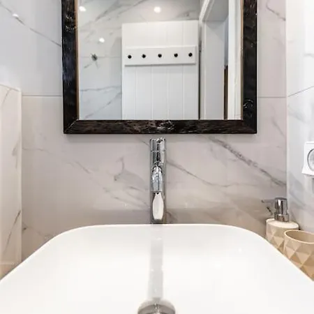 Penelope D Appartement